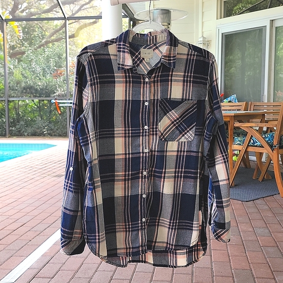 I’d:23, by Stitch Fix, Shaelyn Plaid Button Down, Very Soft - Picture 1 of 5